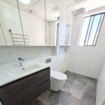 10" Chrome Shower Station